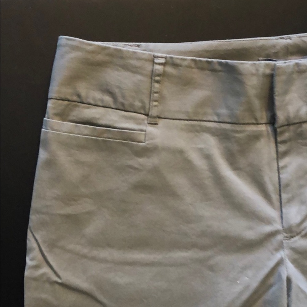 Capris - Picture 3 of 6